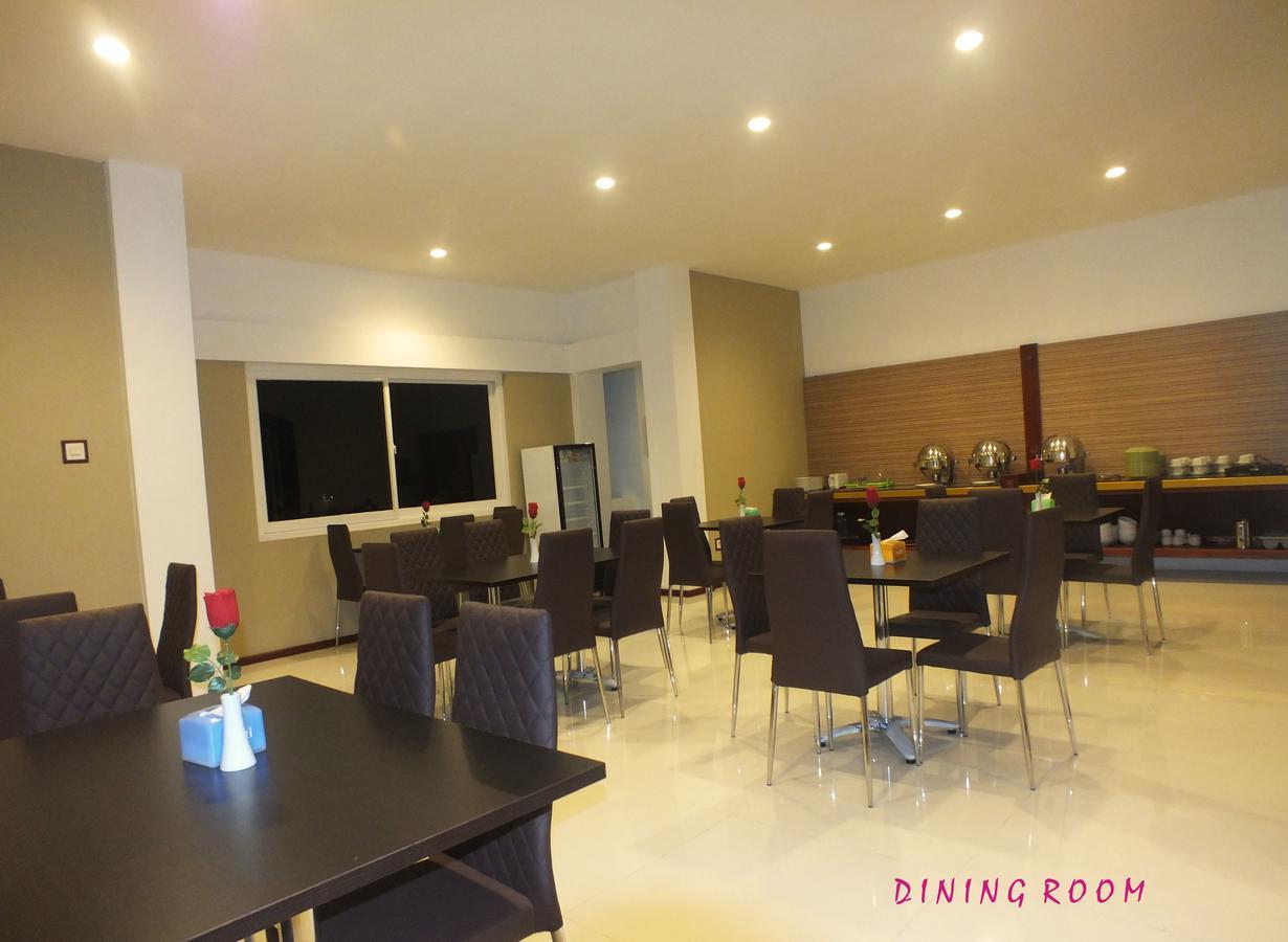 Zamrud Malioboro Hotel Yogyakarta Bagian luar foto